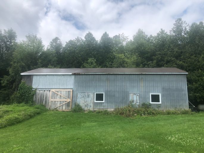 Old barn Maintenance in Ontario