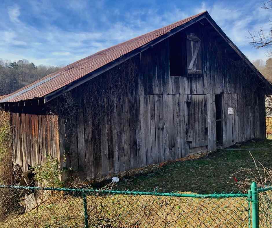 barn restoration contractors